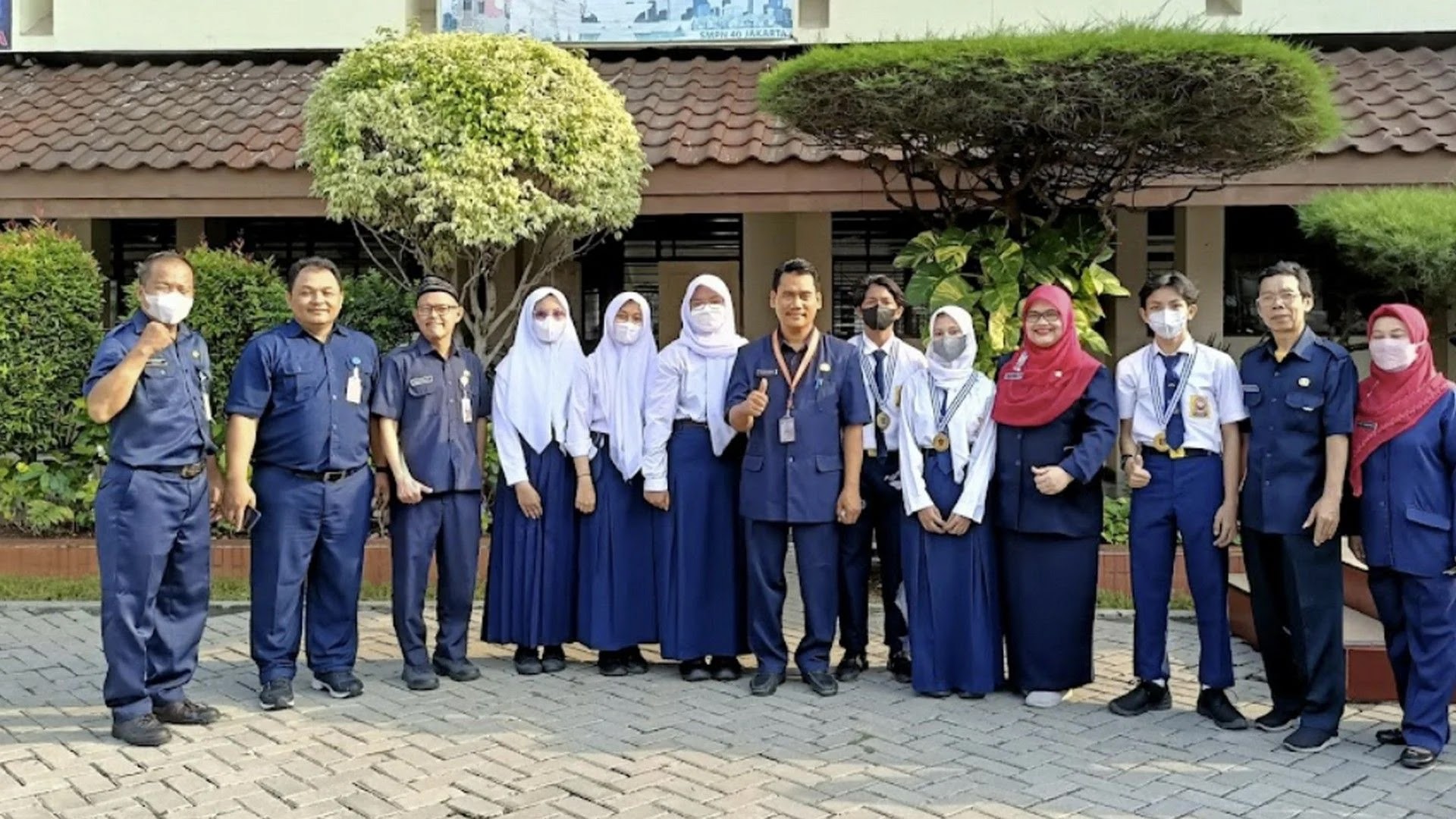 Pengertian Tujuan Karakteristik Manajemen Berbasis Sekolah Pengertian Tujuan Karakteristik Manajemen Berbasis Sekolah